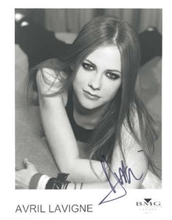 Avril Lavigne autograph
