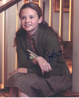Sarah Ramos autograph