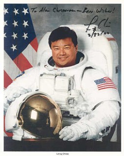 Leroy Chiao autograph