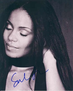 Sanaa Lathan autograph