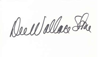 Dee Wallace Stone autograph