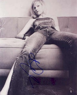Melissa Sagemiller autograph