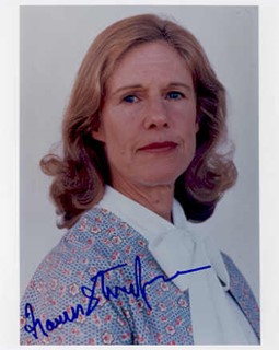 Frances Sternhagen autograph