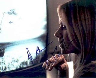 Naomi Watts autograph