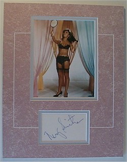 Nancy Sinatra autograph