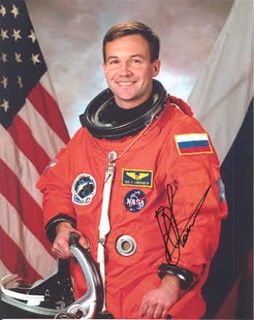 Yuri Lonchakov autograph