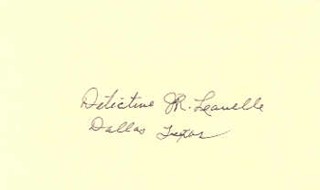 James Leavelle autograph