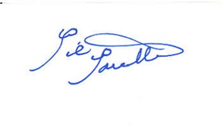 Gil Garcetti autograph