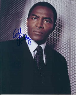 Carl Lumbly autograph