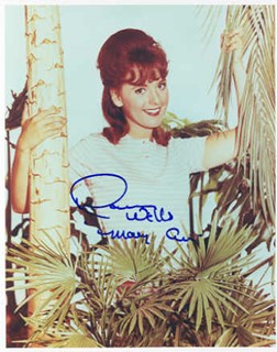 Dawn Wells autograph