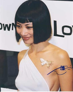 Ling Bai autograph