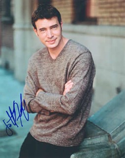 Scott Foley autograph