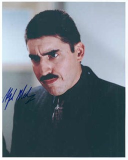 Alfred Molina autograph