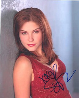 Sofia Bush autograph