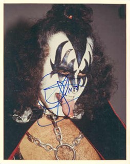 Gene Simmons autograph