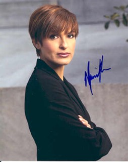 Mariska Hargitay autograph