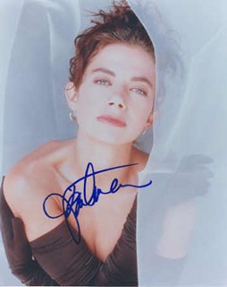 Justine Bateman autograph