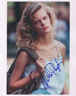 Martha Plimpton autograph