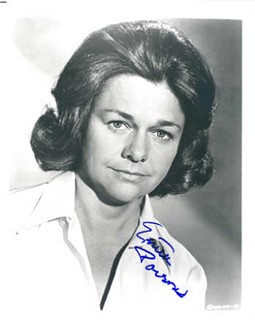 Estelle Parsons autograph
