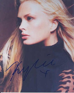 Kylie Bax autograph