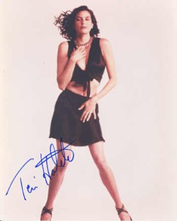 Teri Hatcher autograph