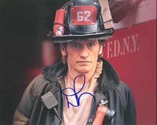 Denis Leary autograph
