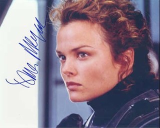 Dina Meyer autograph