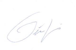 Tea Leoni autograph