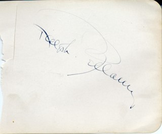 Ralph Bellamy autograph