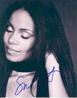Sanaa Lathan autograph