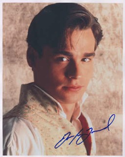 Robert Sean Leonard autograph