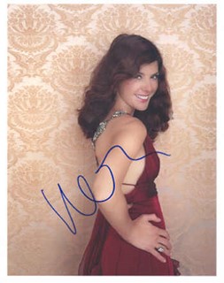Marisa Tomei autograph