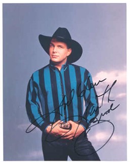 Garth Brooks autograph