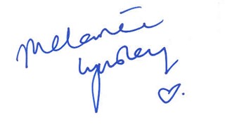 Melanie Lynskey autograph