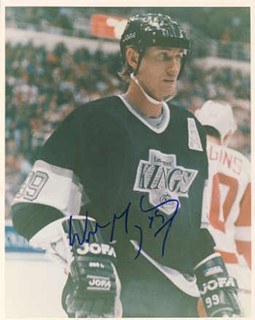 Wayne Gretzky autograph