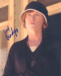 Amy Madigan autograph