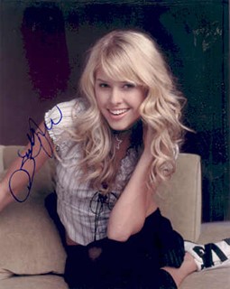 Sarah wright autograph