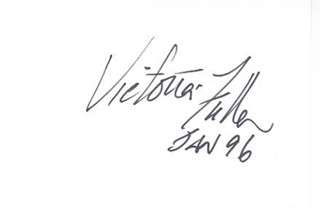 Victoria Fuller autograph