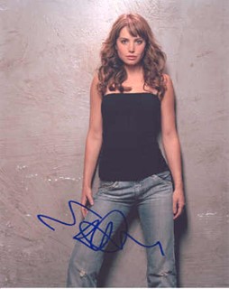Erica Durance autograph