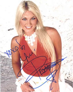 Brooke Hogan autograph