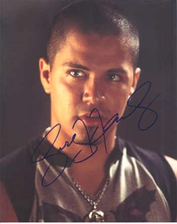 Jay Hernandez autograph