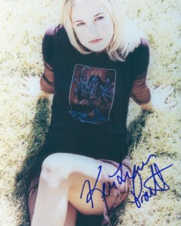Keri Lynn Pratt autograph