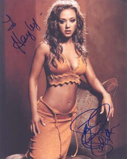 Leah Remini autograph