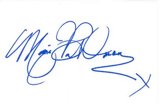 Mamie Van-Doren autograph