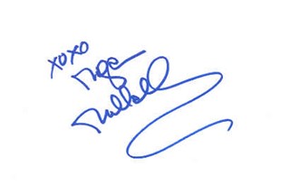 Megan Mullally autograph