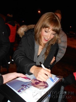 Alexia Rasmussen autograph