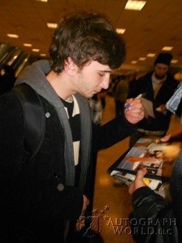 Alex Shaffer autograph