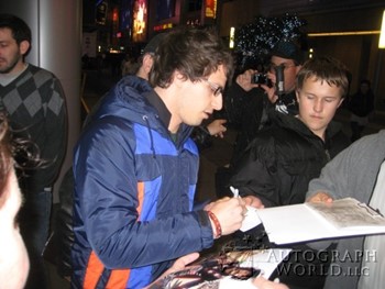 Andy Samberg autograph