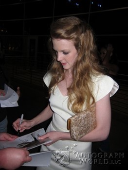 Ashley Bell autograph