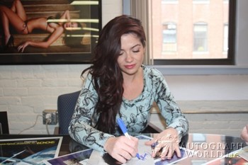 Cassandra Marie autograph